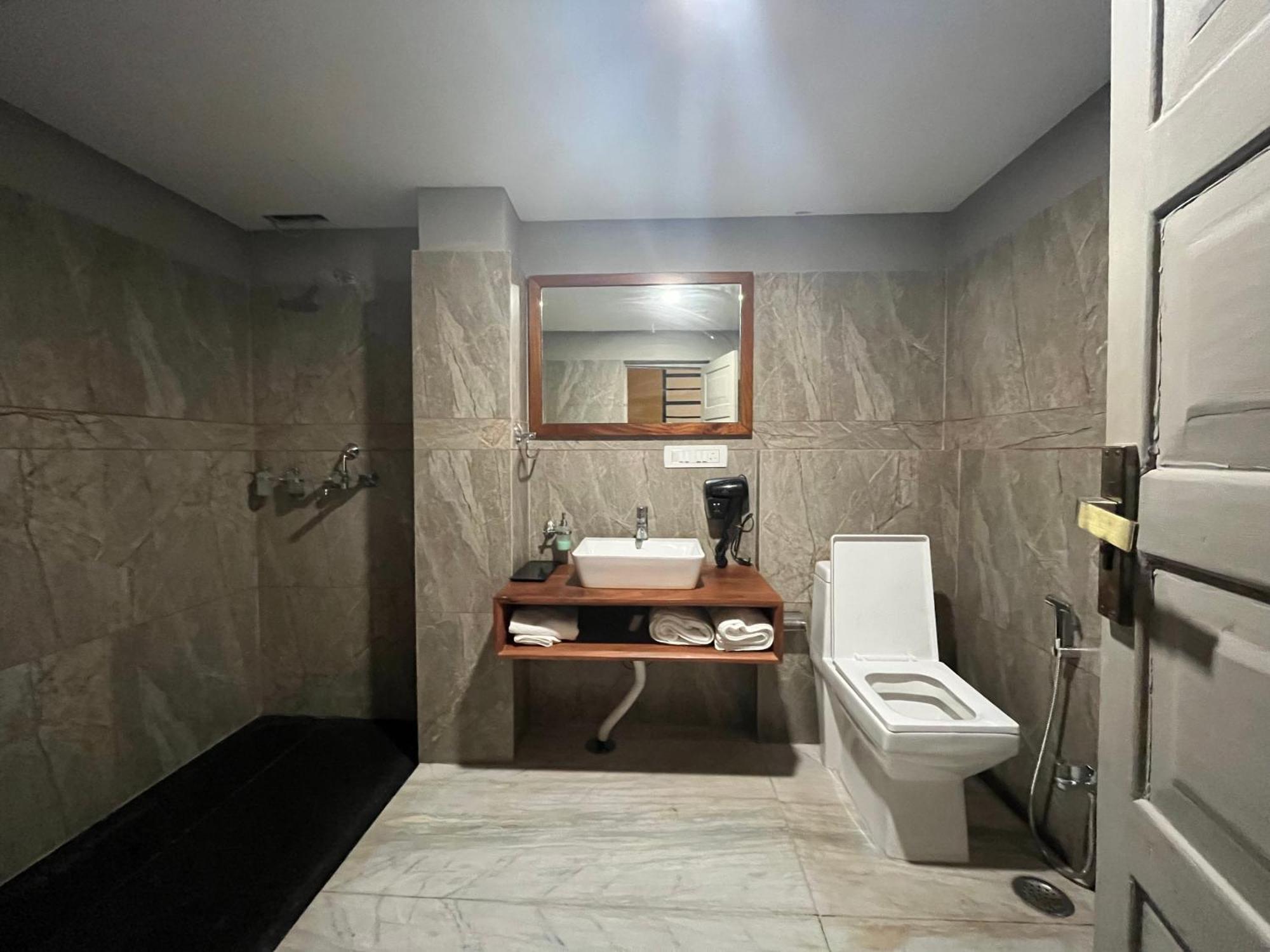 Nkaasa Hotel Personal Suites Raxaul Bagian luar foto